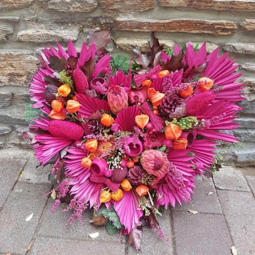 Trauergestecke und Trauerfloristik für Wien mit Liebe gestaltet von Blumen Mitzi