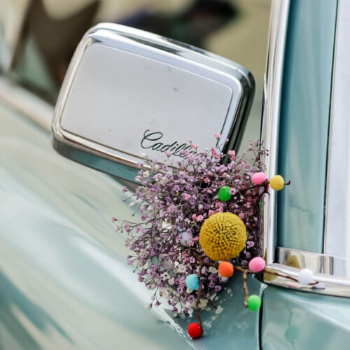 Floraler Autoschmuck für Hochzeiten gestaltet von Blumen Mitzi Wien