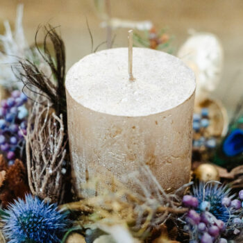 Weihnachtsgesteck by Blumen Mitzi, Foto: Sandra Bittmann (contentadora.at)